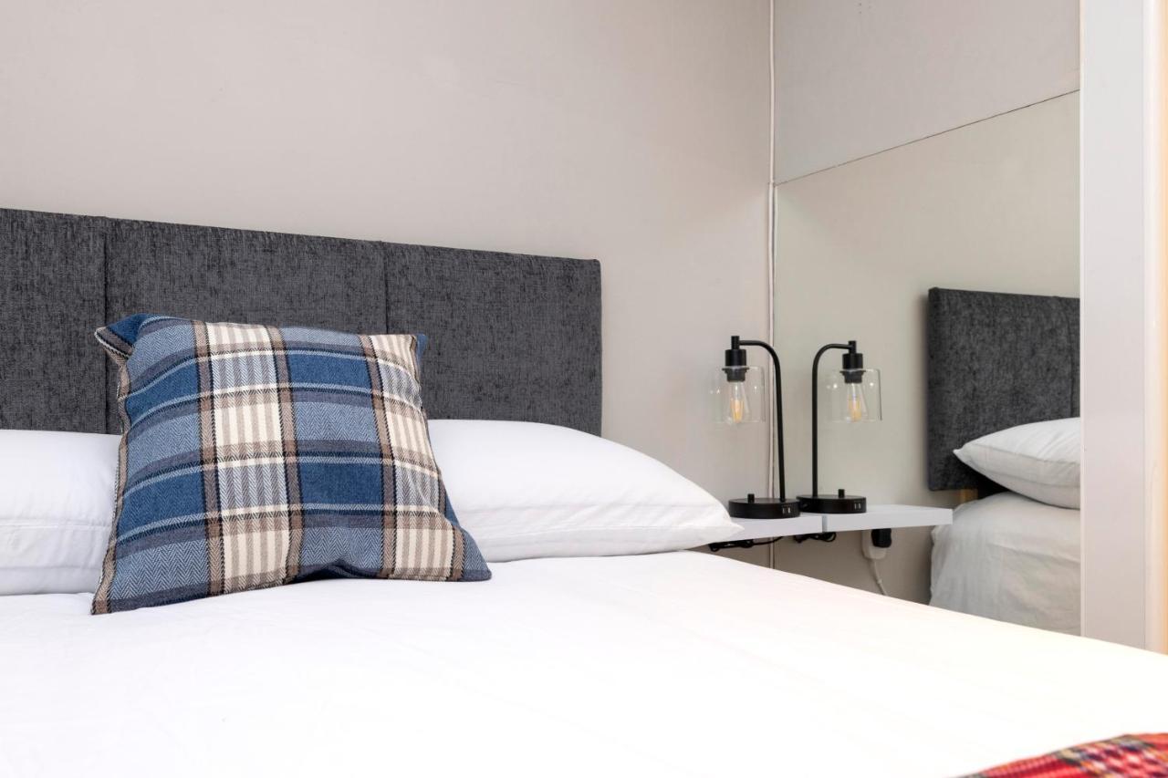 Double Room with Shower with no window